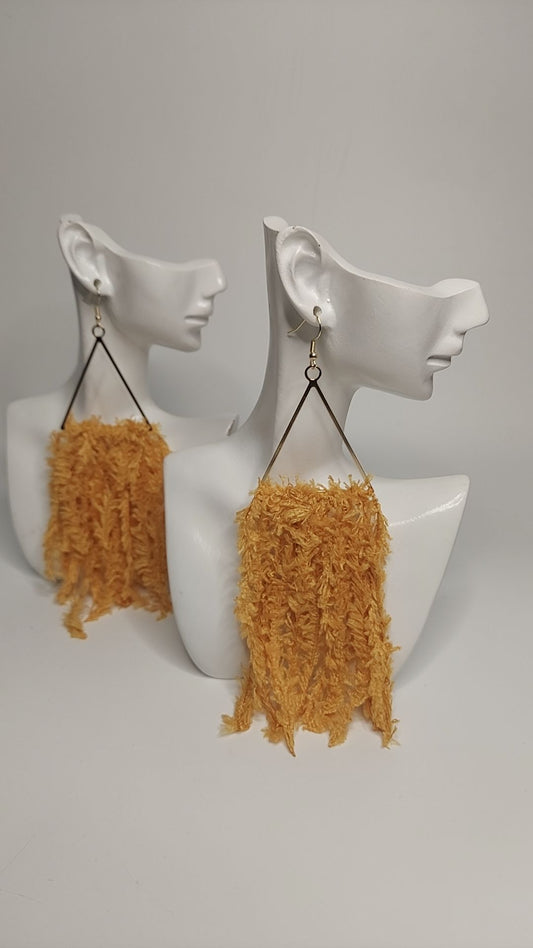 Falling Out Feather Earrings