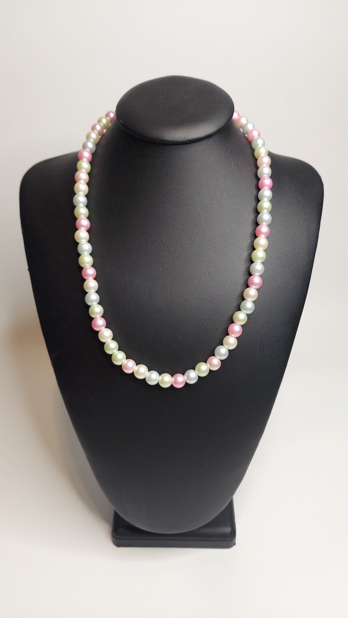 Divine Pearl Necklace