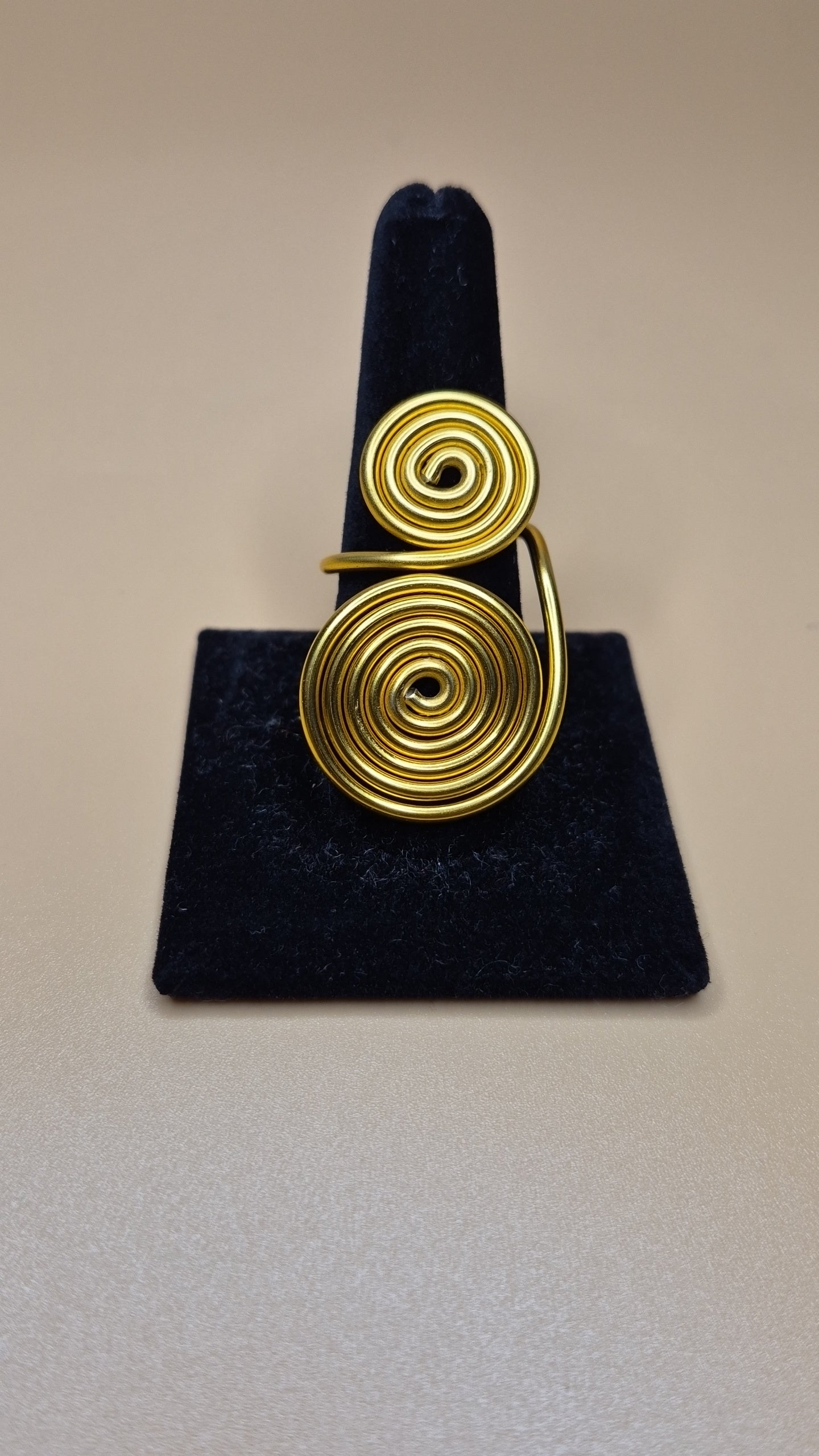 Zuri Wire Ring