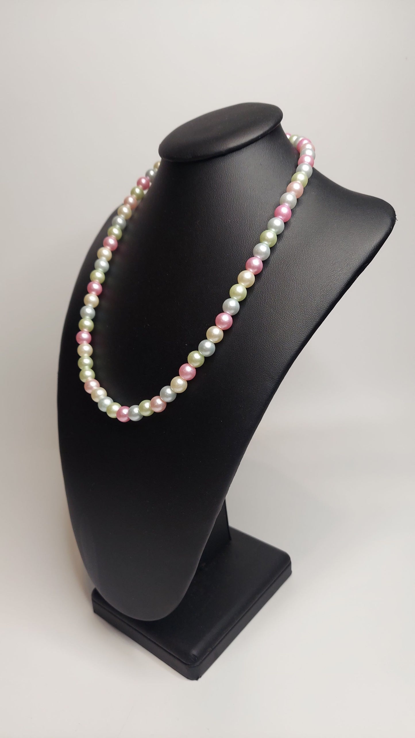 Divine Pearl Necklace